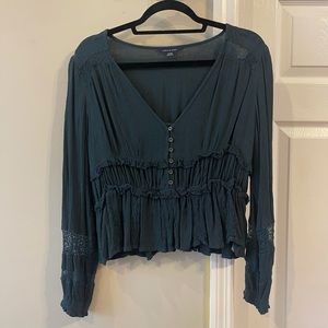 American Eagle green long sleeved top with detailing